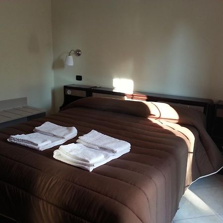 Il Girasole Formia Guesthouse Rooms Exterior photo